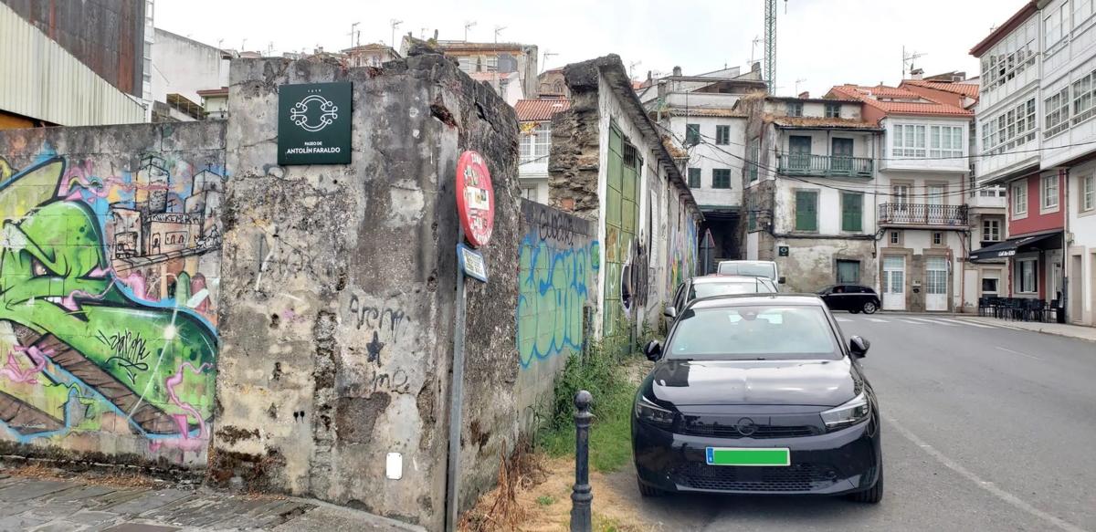 Terreno en venta en Betanzos, A Coruña photo 2