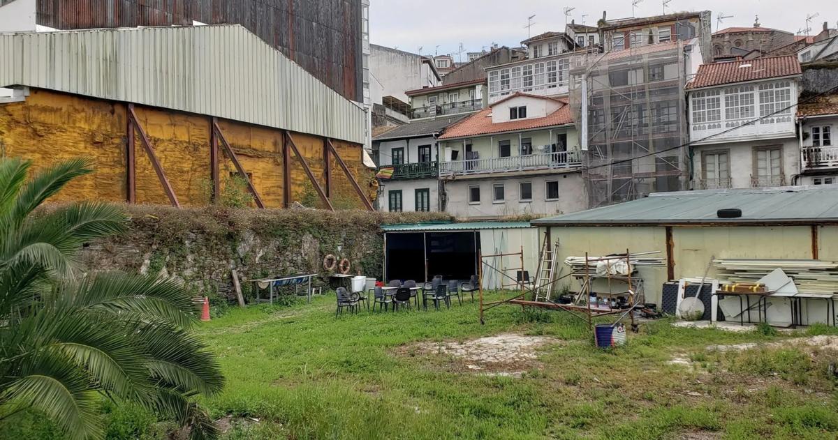 Terreno en venta en Betanzos, A Coruña photo 3