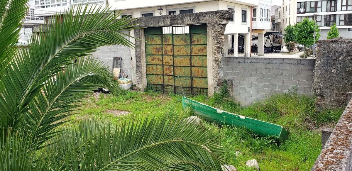 Terreno en venta en Betanzos, A Coruña photo 4