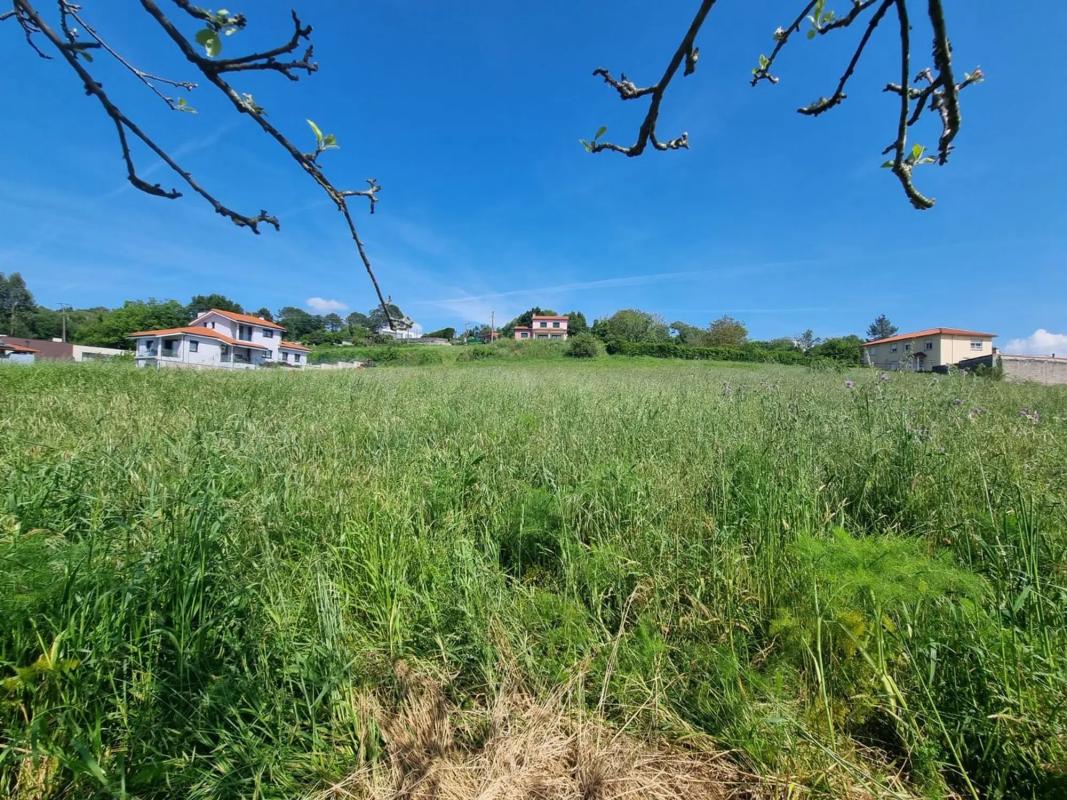 Terreno en venta en Miño, A Coruña photo 1