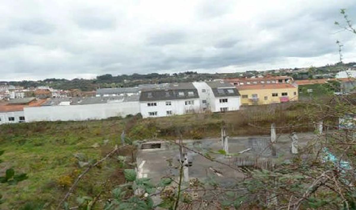 Terreno en venta en Betanzos, A Coruña photo 4