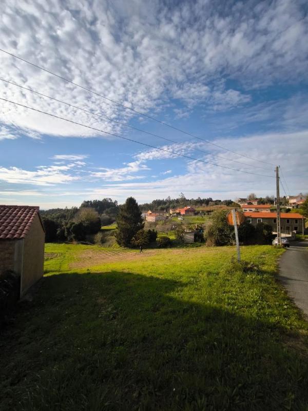Terreno en venta en Miño, A Coruña photo 2