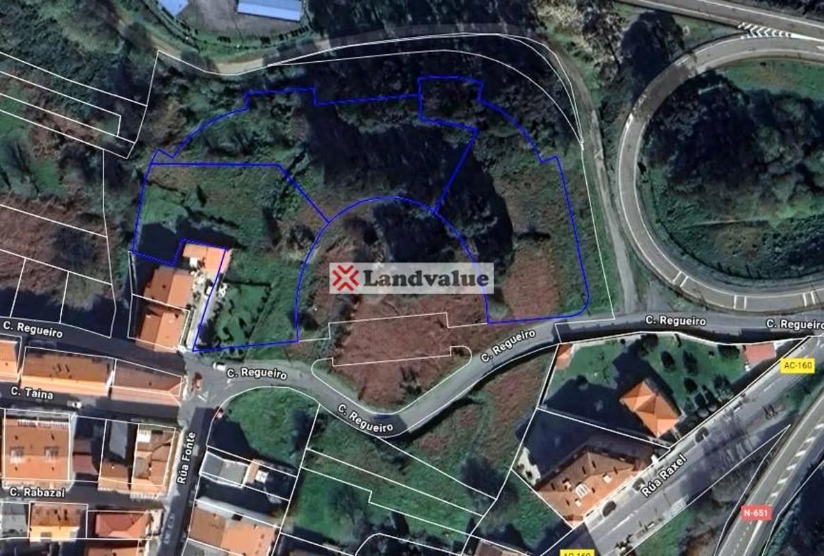 Terreno en venta en Miño, A Coruña photo 3