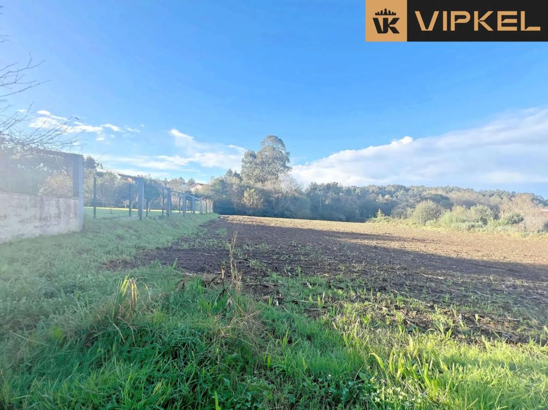 Terreno en venta en Vilarmaior, A Coruña photo 4
