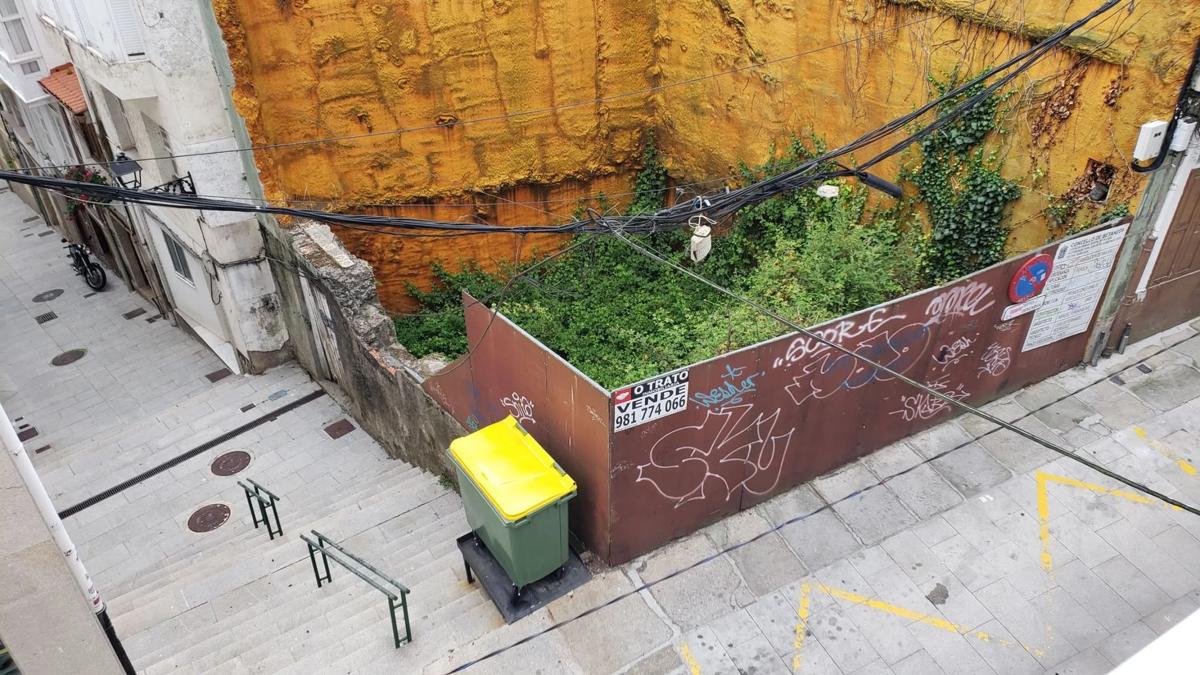 Terreno en venta en Betanzos, A Coruña photo 1