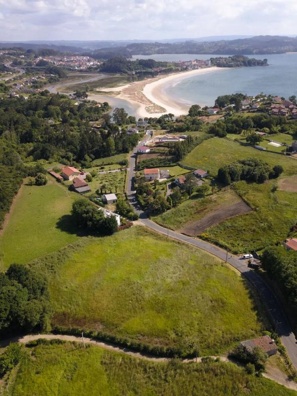 Terreno en venta en Miño, A Coruña photo 3