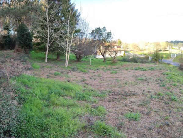 Terreno en Leiro s/n Sn photo 1