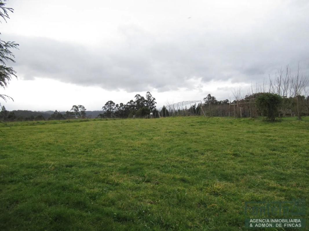 Terreno en venta en Paderne, A Coruña photo 3