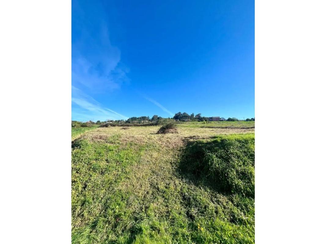 Terreno en venta en Miño, A Coruña photo 2