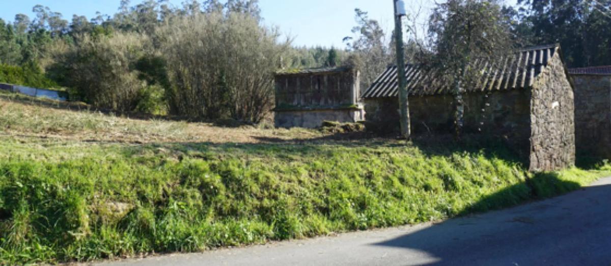 Terreno en venta en Vilarmaior, A Coruña photo 5
