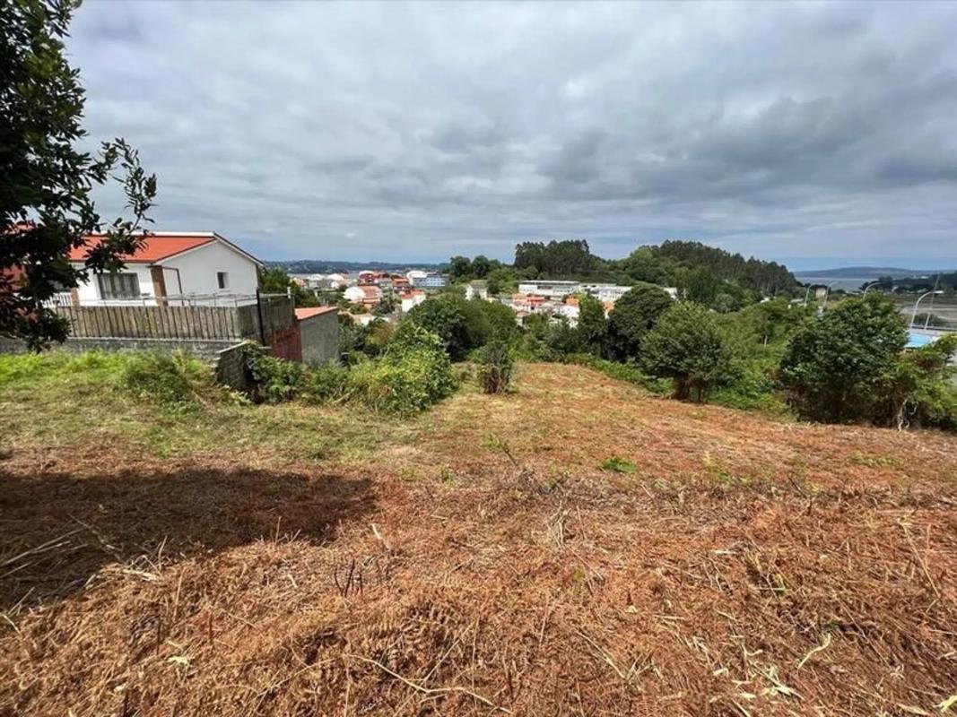 Terreno en venta en Miño, A Coruña photo 2