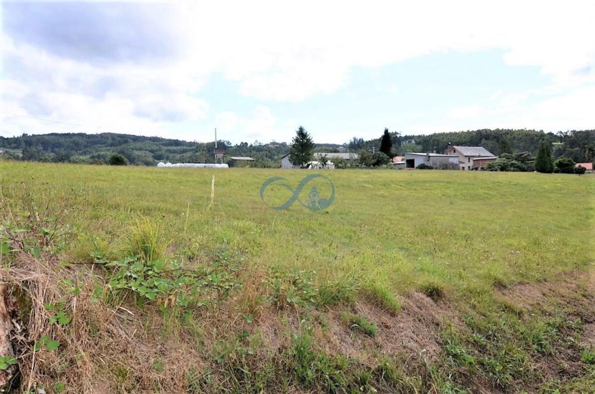 Terreno en venta en Irixoa, A Coruña photo 3