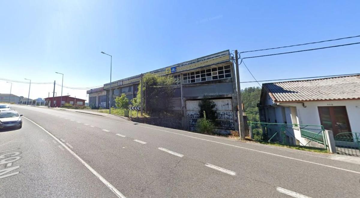 Terreno en venta en Betanzos, A Coruña photo 2