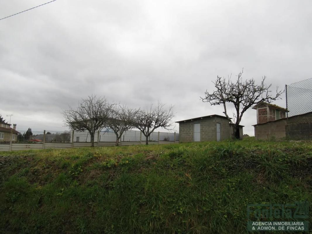 Terreno en venta en Vilarmaior, A Coruña photo 2