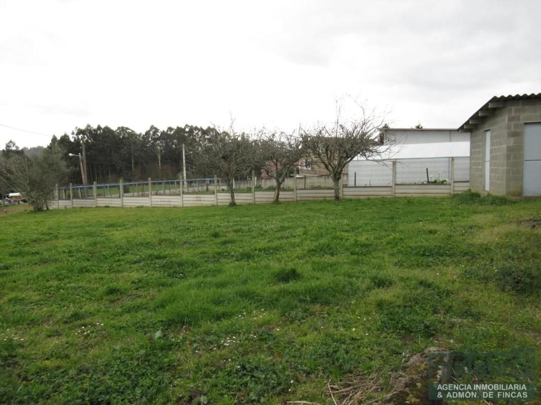 Terreno en venta en Vilarmaior, A Coruña photo 3