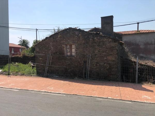 Terreno en Castiñeiro s/n Sn photo 1