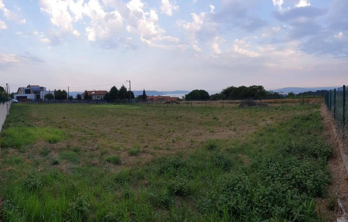 Terreno en venta en Miño, A Coruña photo 4