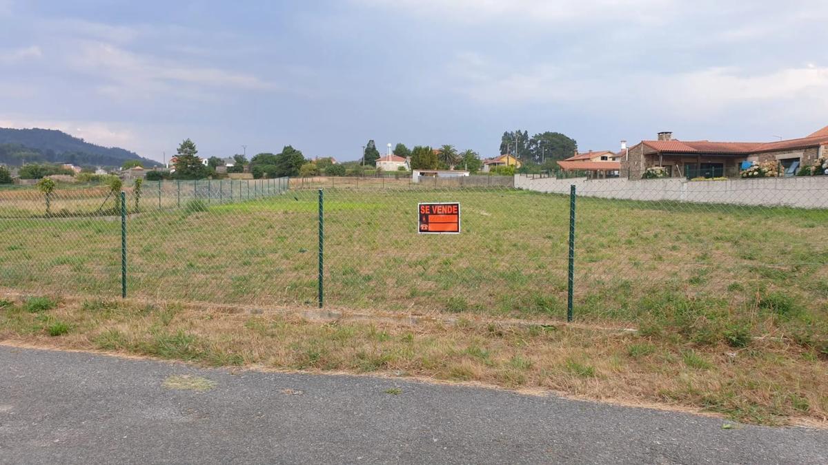 Terreno en venta en Miño, A Coruña photo 5