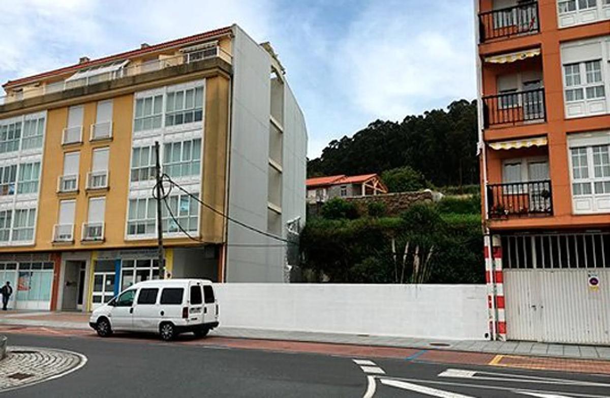 Terreno en venta en Miño, A Coruña photo 1