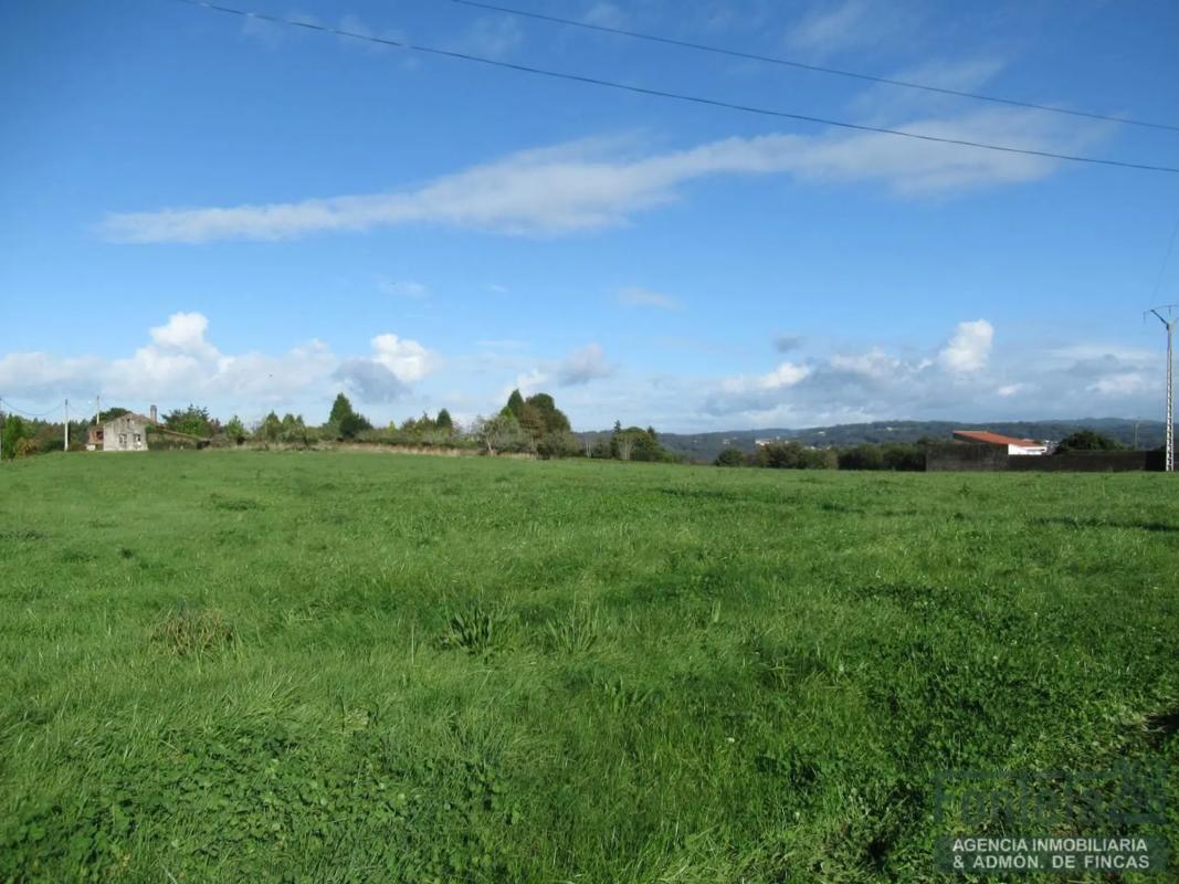 Terreno en venta en Paderne, A Coruña photo 3
