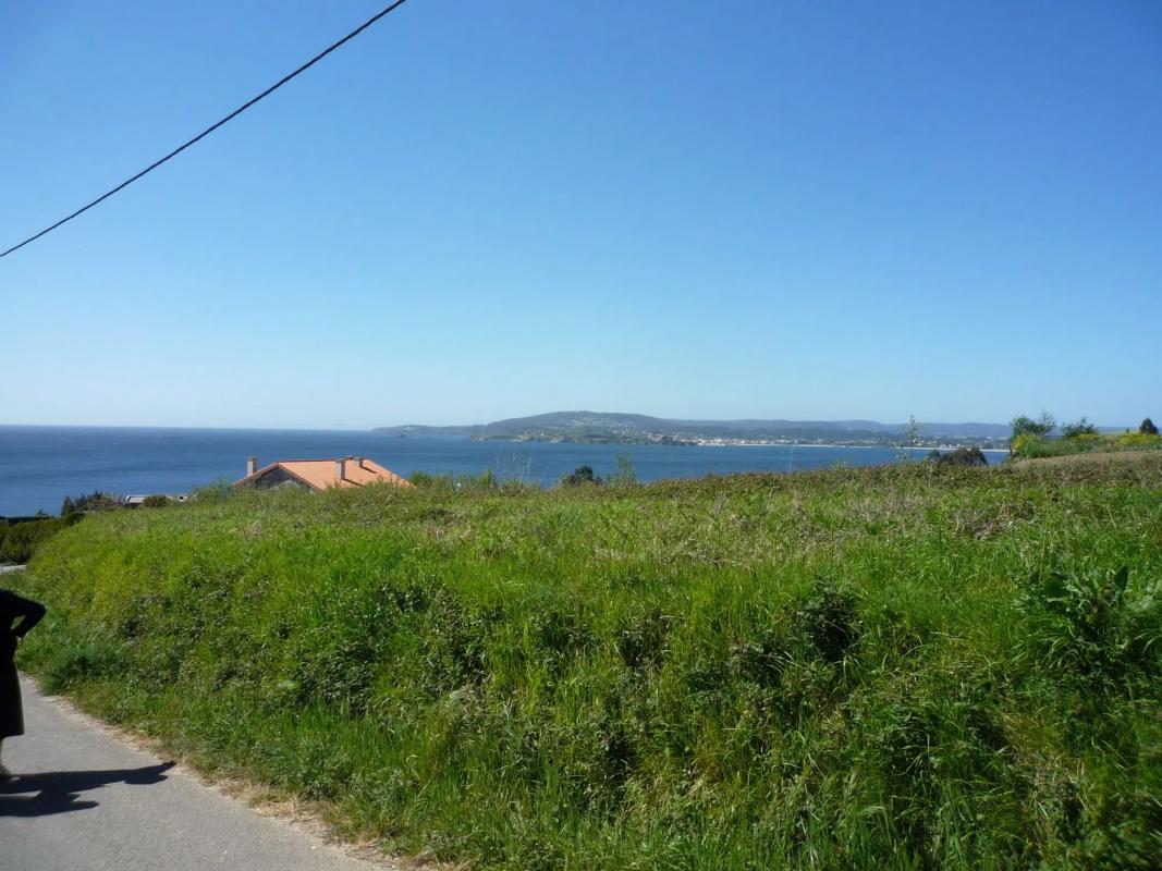 Terreno en venta en Miño, A Coruña photo 4