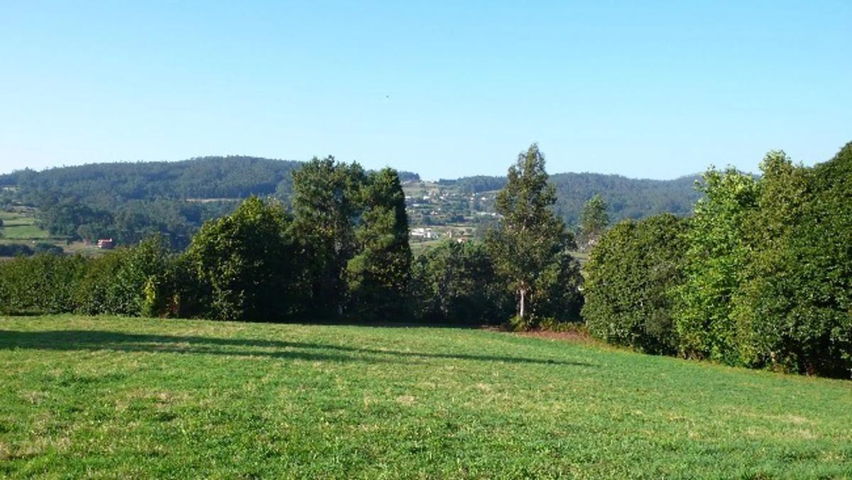 Terreno en venta en Vilarmaior, A Coruña photo 3