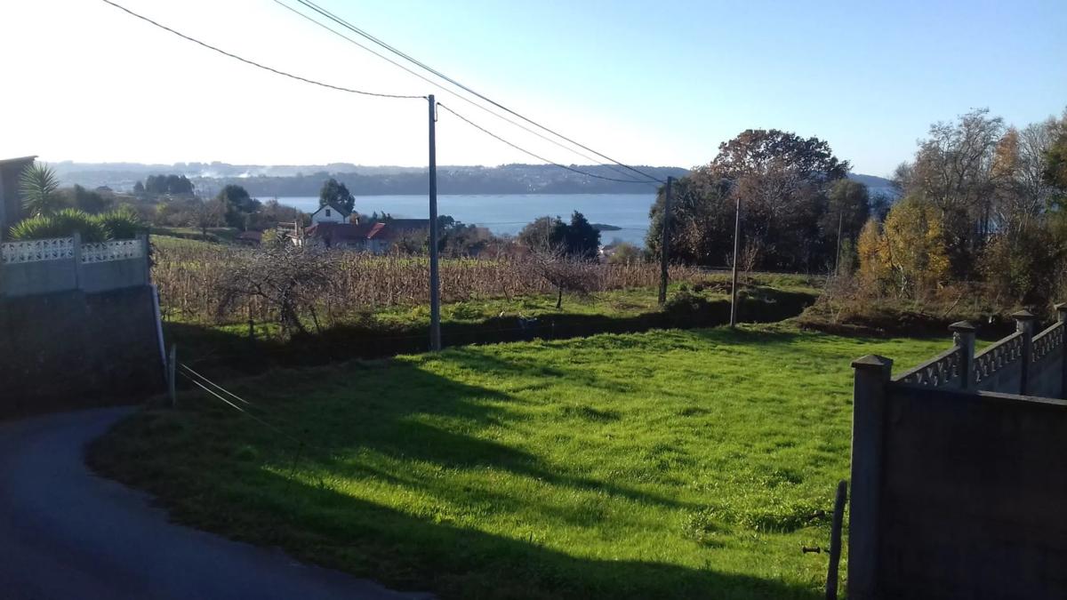 Terreno en venta en Miño, A Coruña photo 2