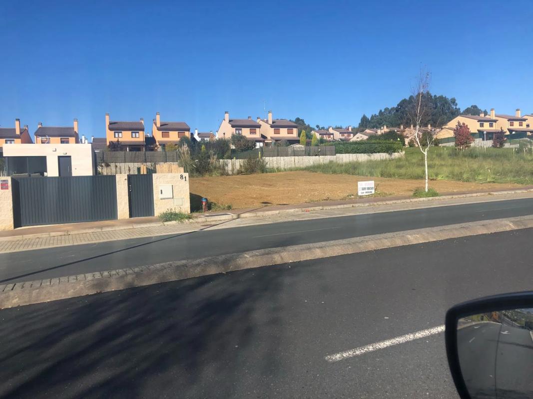 Terreno en venta en Miño, A Coruña photo 2