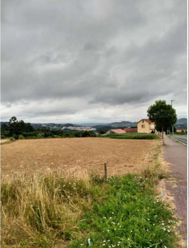 Terreno en venta en Miño, A Coruña photo 2
