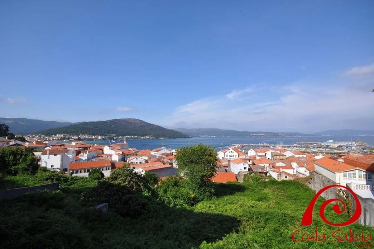 Terreno en venta en Muros, A Coruña photo 1