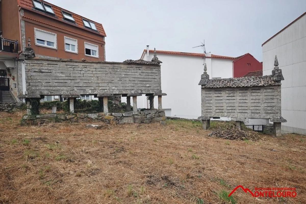 Terreno en venta en Muros, A Coruña photo 3
