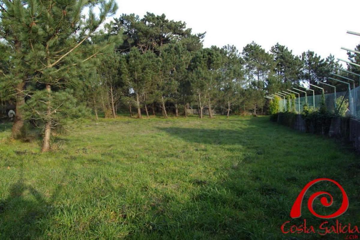Terreno en venta en Muros, A Coruña photo 4