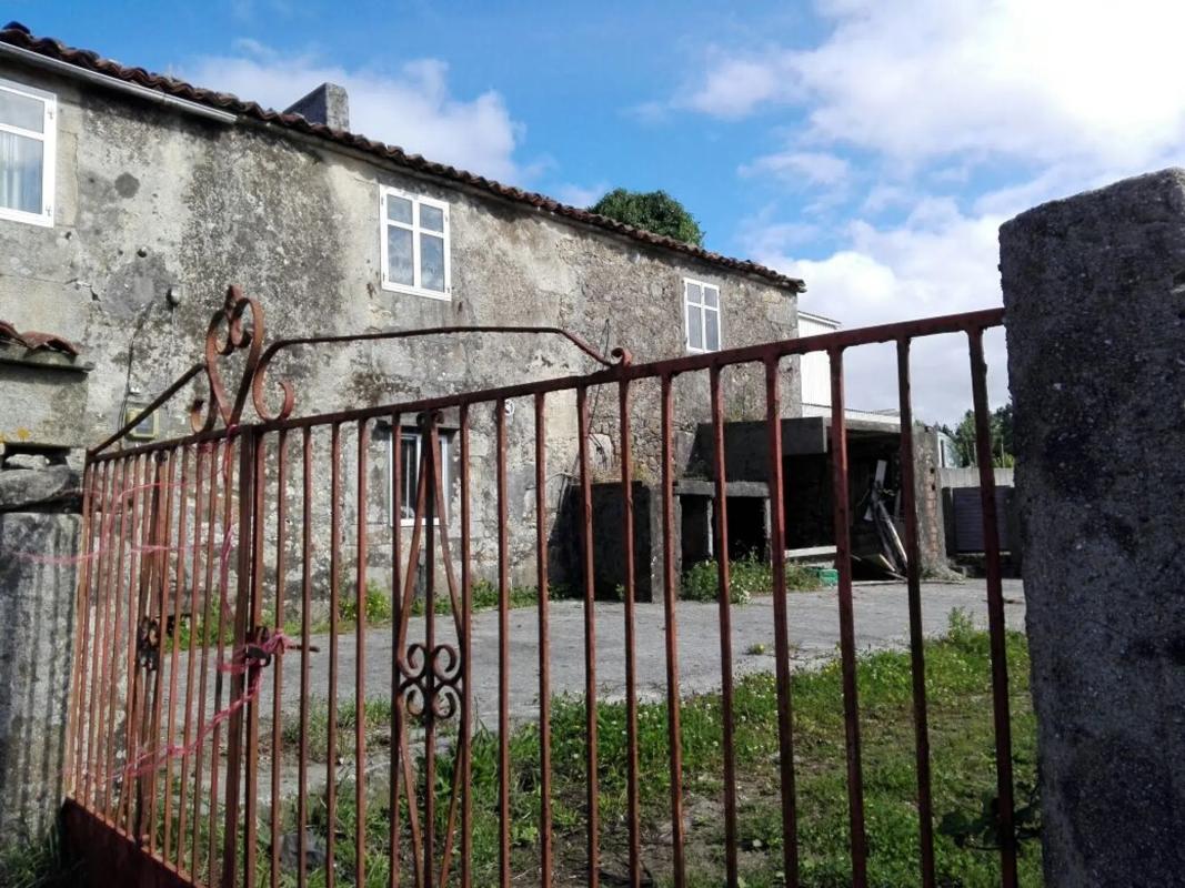 Terreno en venta en Negreira, A Coruña photo 4