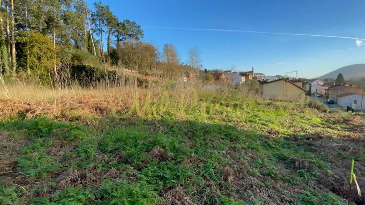 Terreno en venta en Noia, A Coruña photo 1