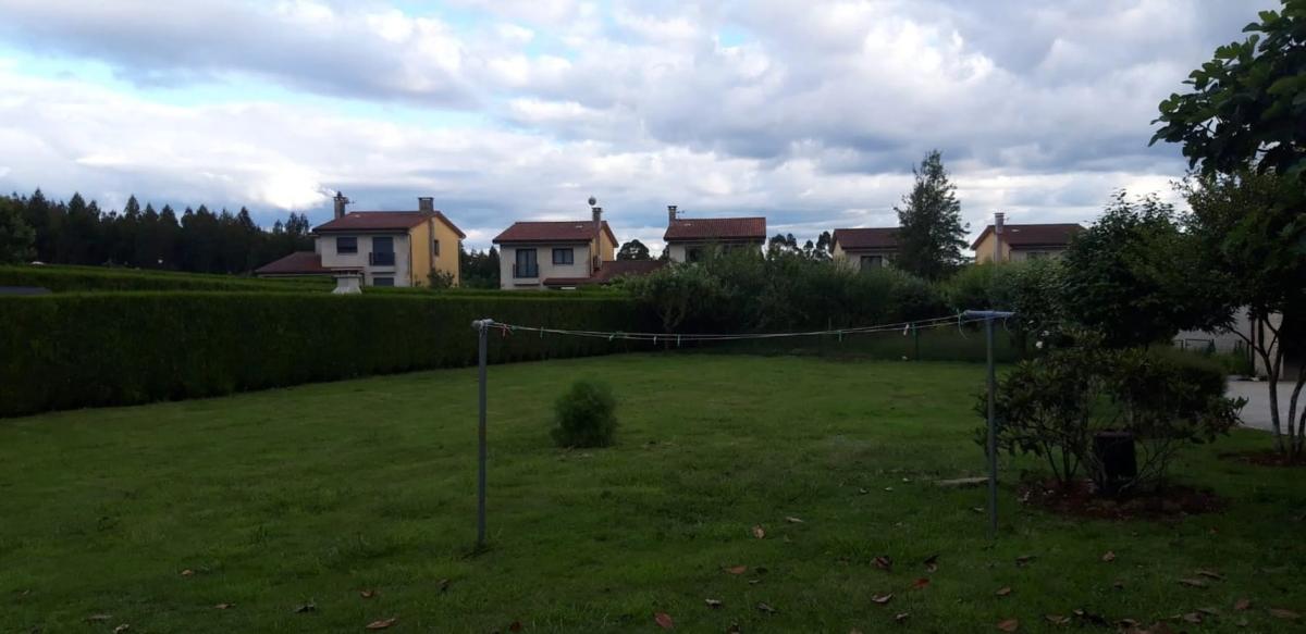 Terreno en venta en O Pino, A Coruña photo 1