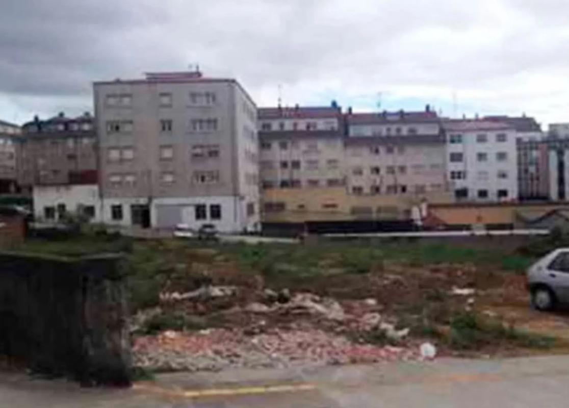 Terreno en venta en Ordes, A Coruña photo 1