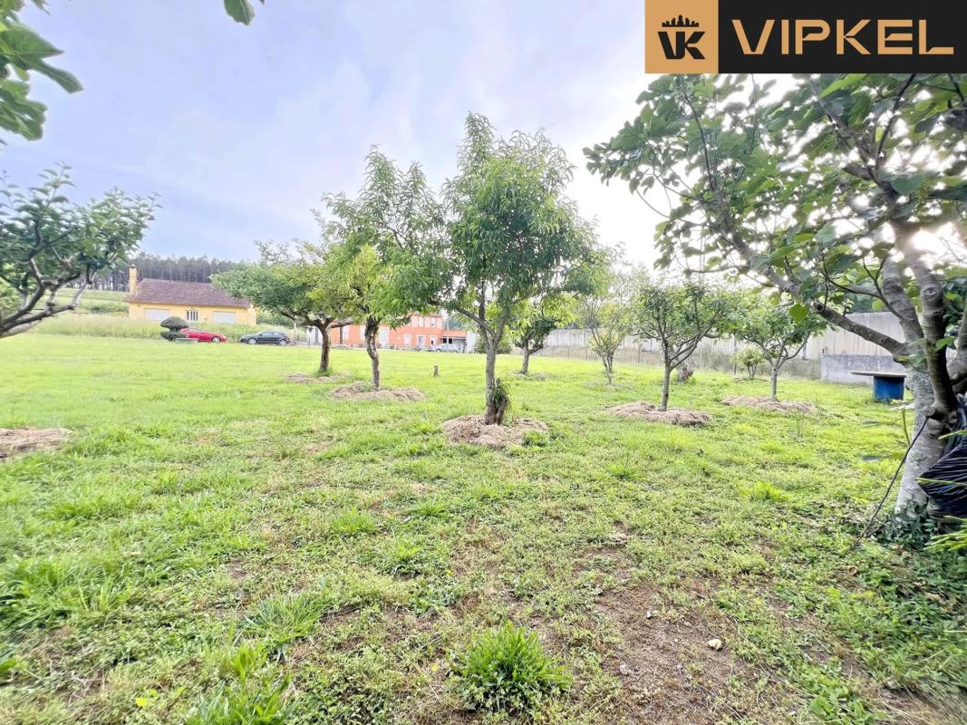 Terreno en venta en Ordes, A Coruña photo 4