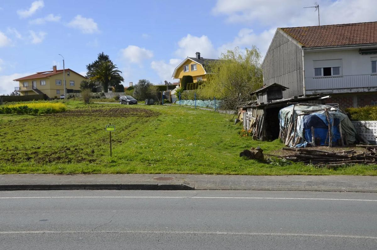 Terreno en venta en Ordes, A Coruña photo 2