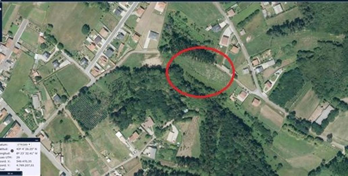 Terreno en venta en Ordes, A Coruña photo 1