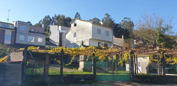 Terreno en calle Santiago photo 1