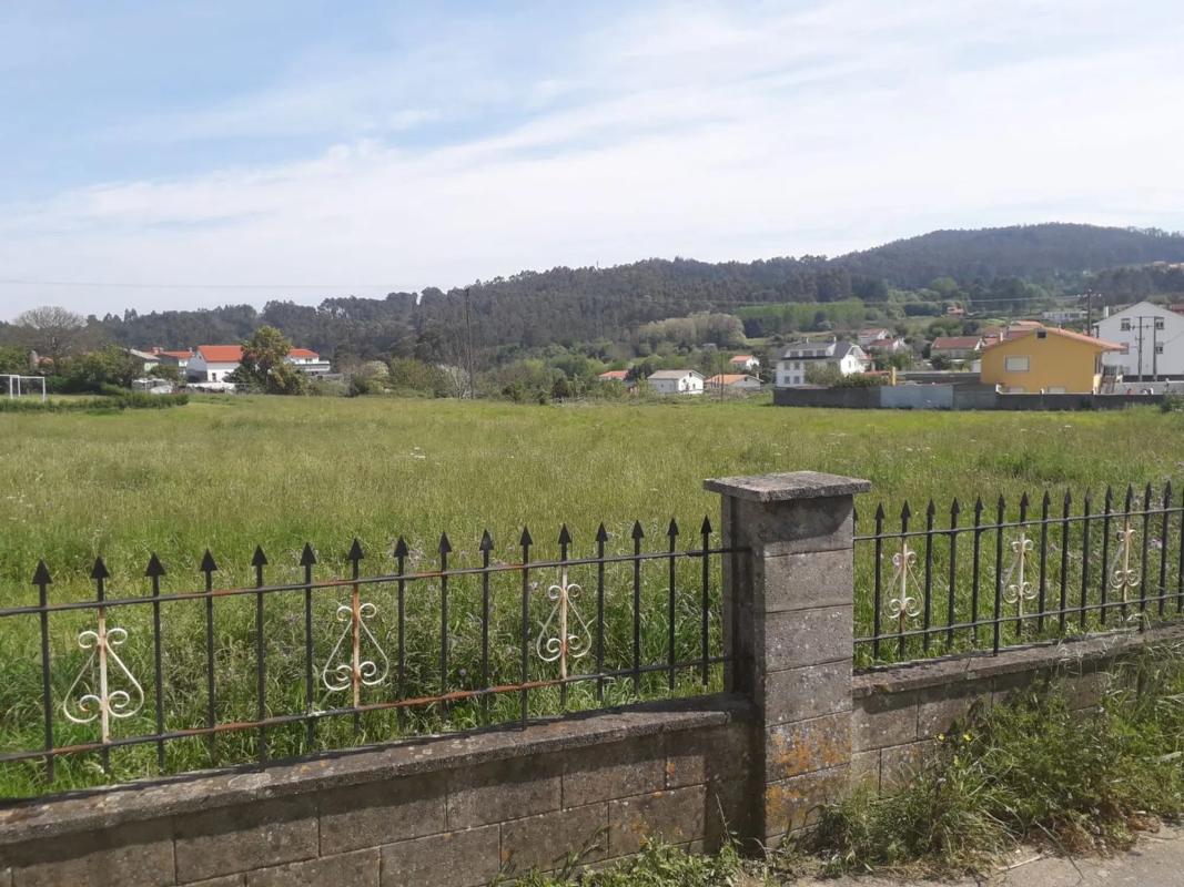 Terreno en venta en Pontedeume, A Coruña photo 1