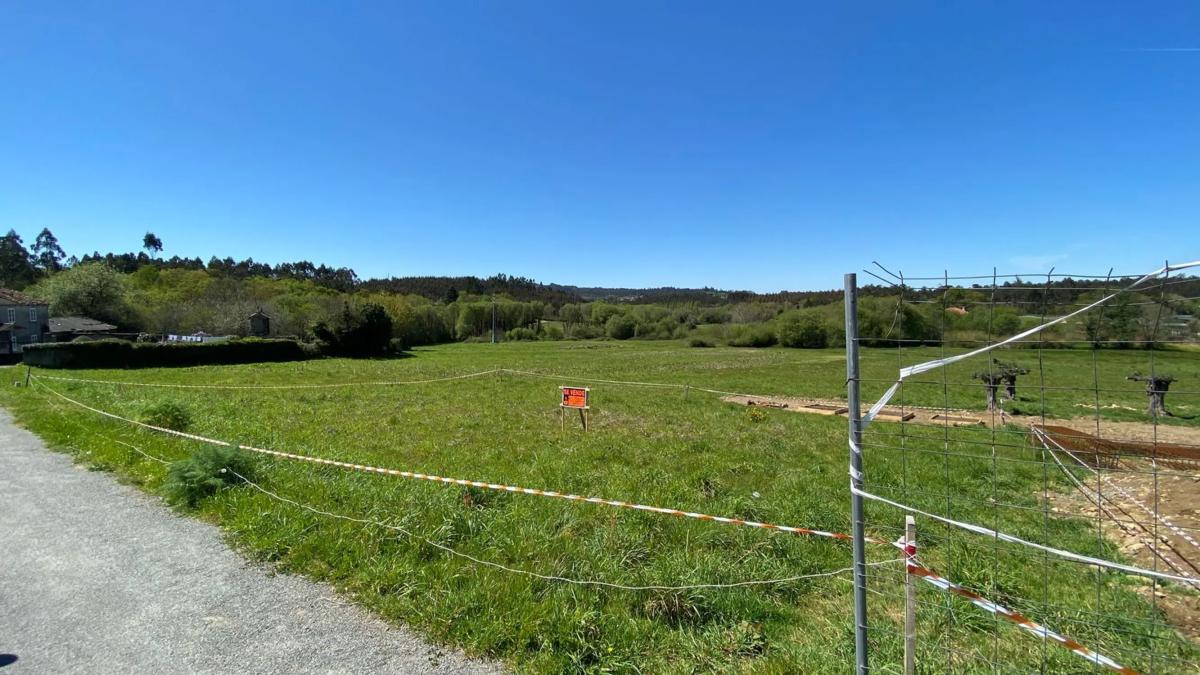 Terreno en venta en Santiago de Compostela, A Coruña photo 2