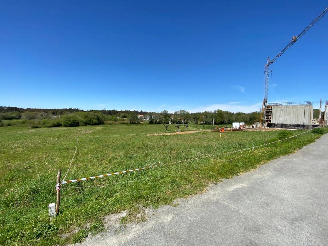 Terreno en venta en Santiago de Compostela, A Coruña photo 3