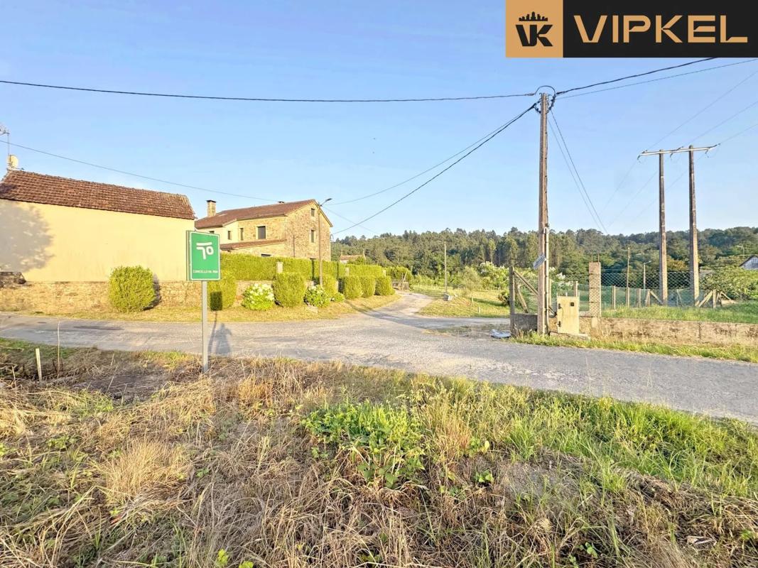 Terreno en venta en Vedra, A Coruña photo 2