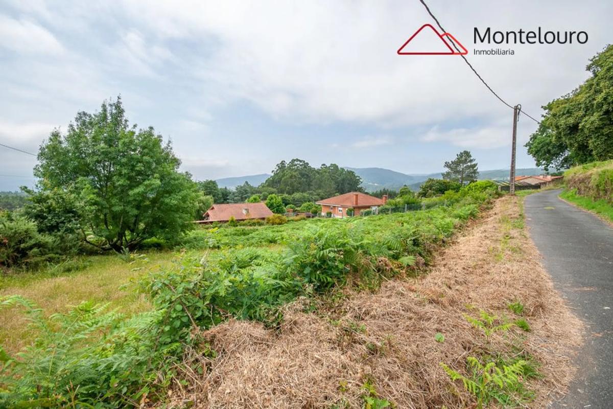 Terreno en venta en Brion, A Coruña photo 4