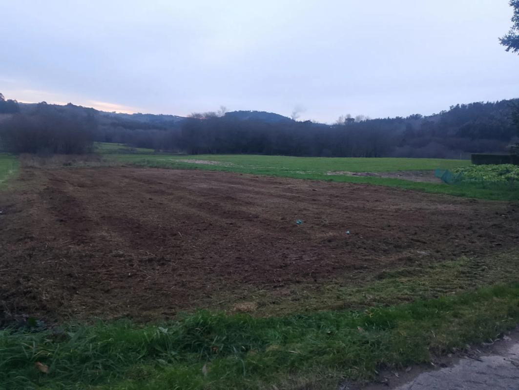 Terreno en venta en Santiago de Compostela, A Coruña photo 3