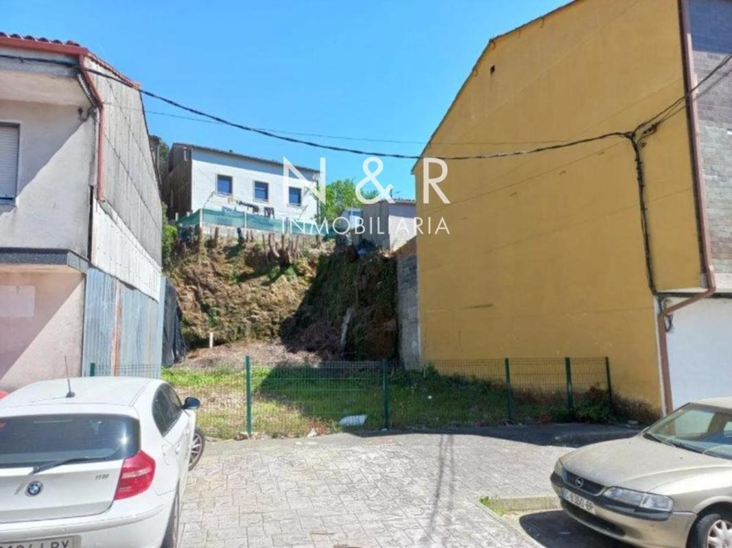 Terreno en venta en Santiago de Compostela, A Coruña photo 1