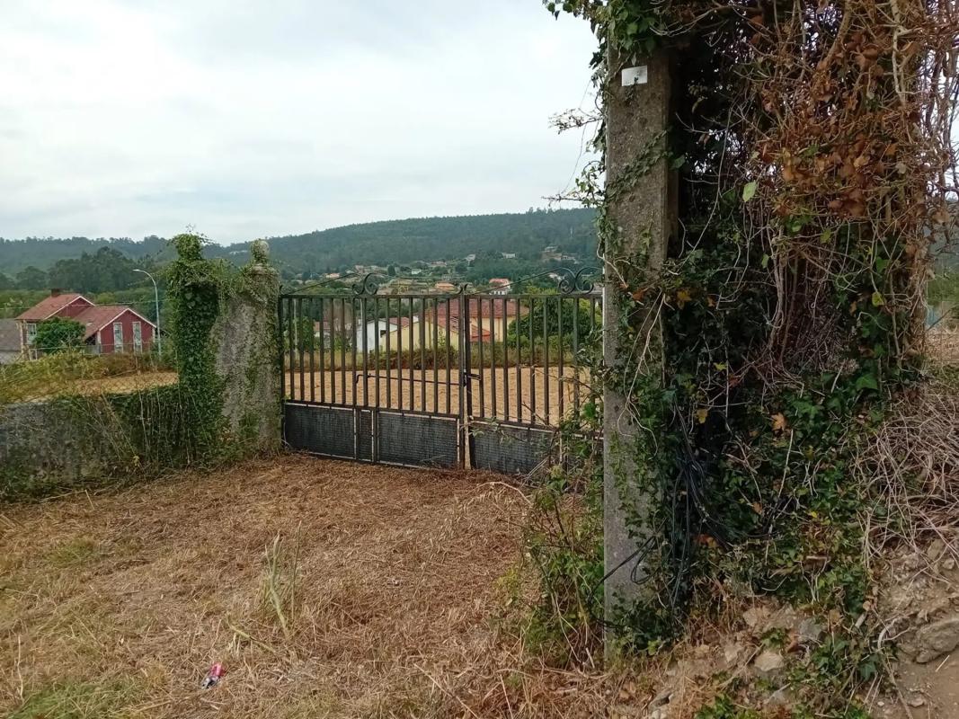Terreno en venta en Ames, A Coruña photo 3