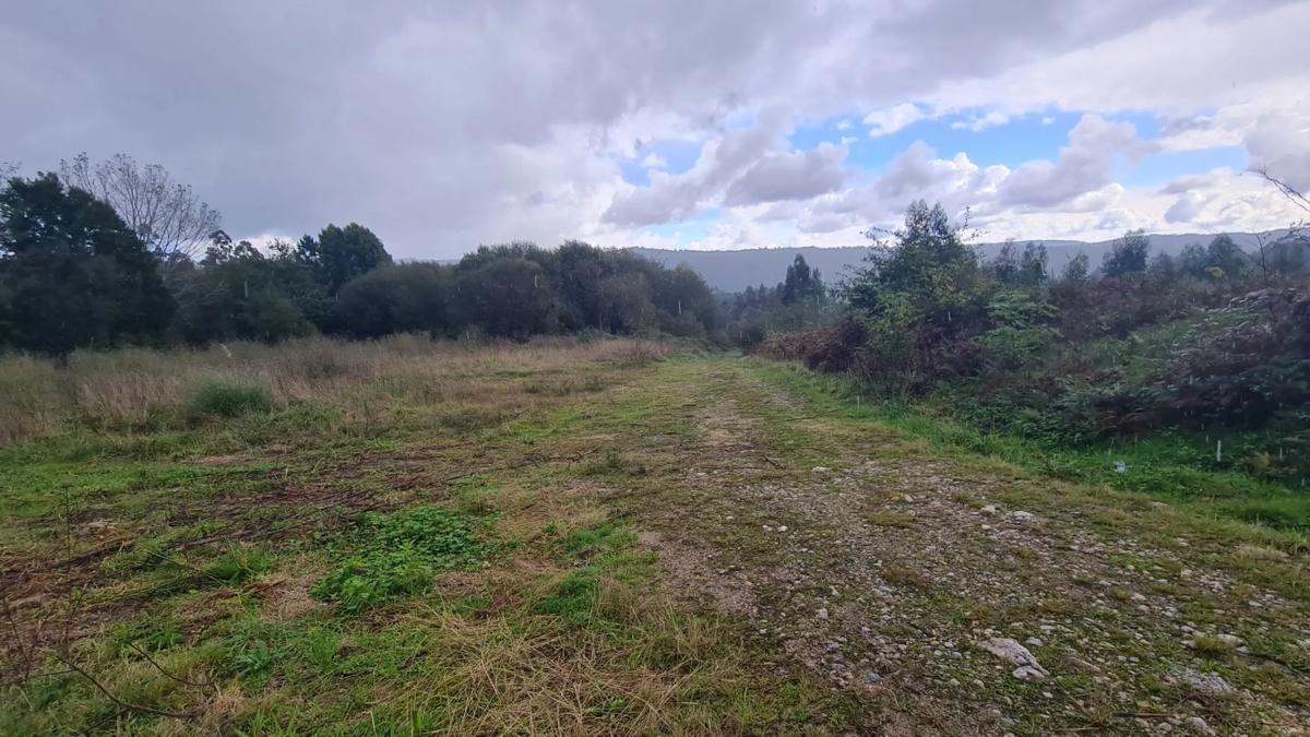 Terreno en venta en Ames, A Coruña photo 2