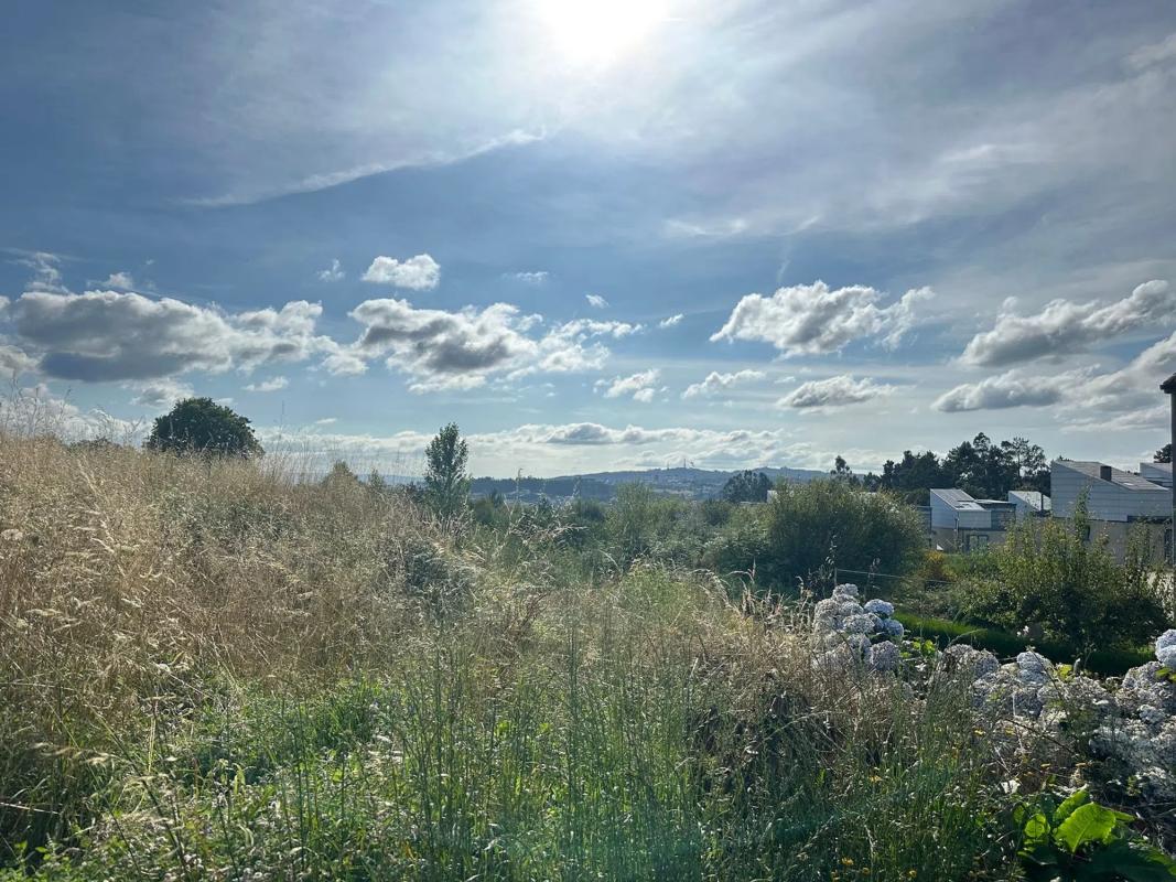 Terreno en venta en Santiago de Compostela, A Coruña photo 3